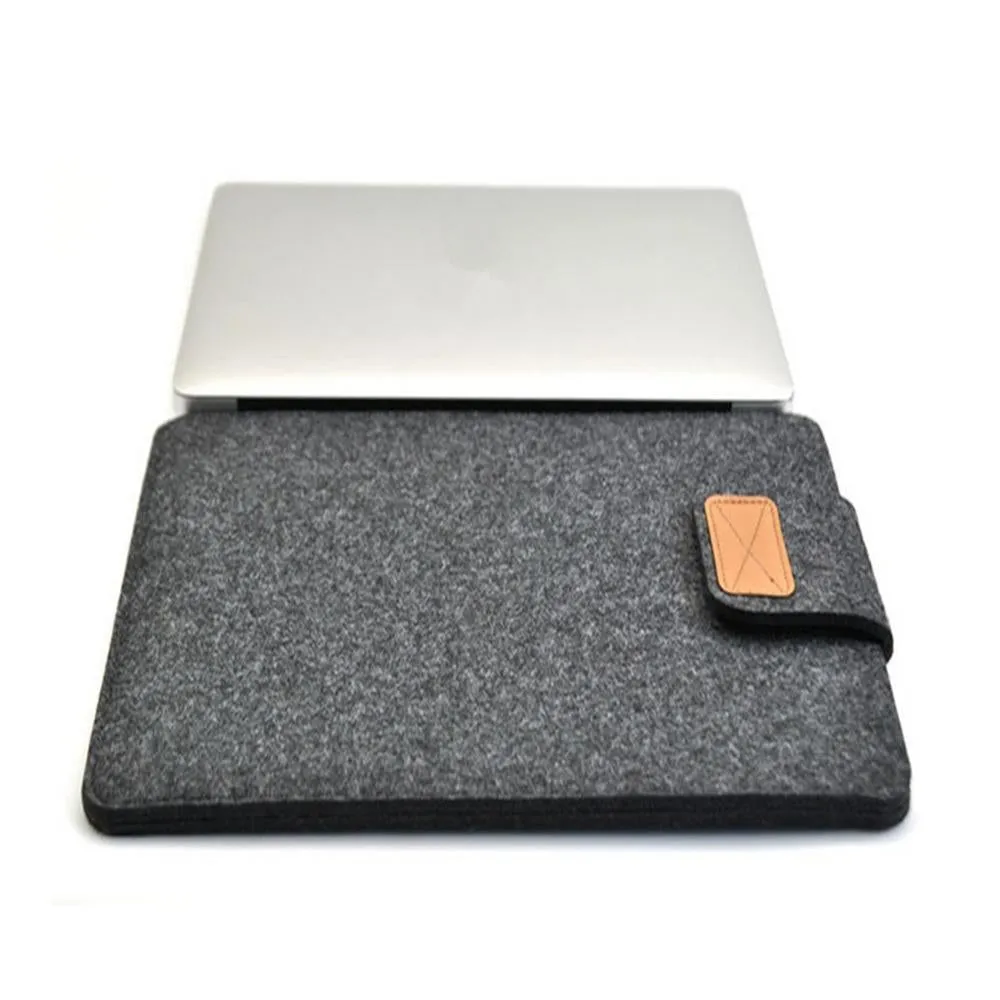 14 Vertical Felt Laptop / Tablet Sleeve Bag - Black
