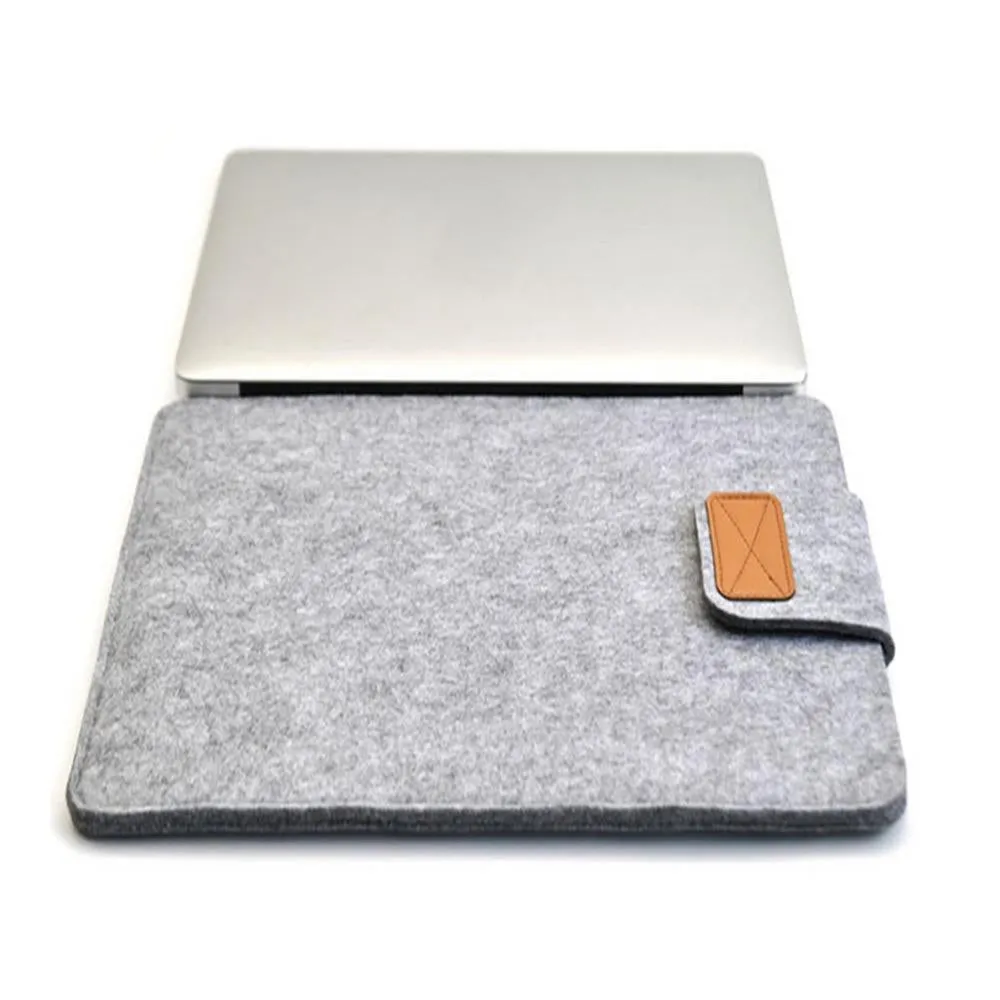 14 Vertical Felt Laptop / Tablet Sleeve Bag - Black